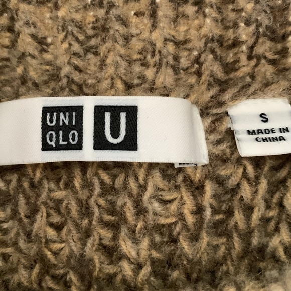 Uniqlo U Lifewear turtleneck sweater GUC size small wool blend - Picture 6 of 6